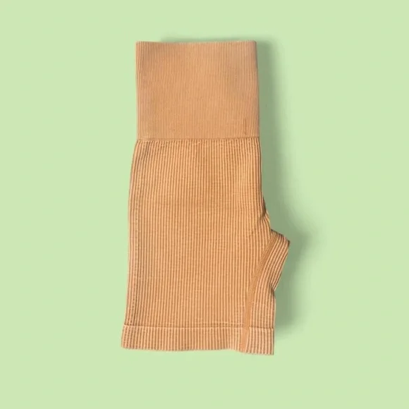 🔶 Colsie Ribbed Biker Shorts~Women’s X-S~Tannish Orange Color~High-Rise - Picture 3 of 6